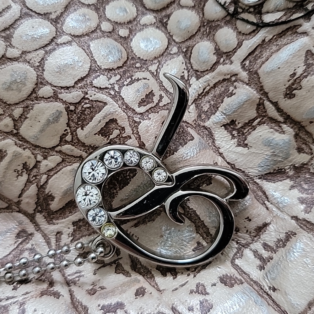 Raviani Leather Purse - Picture 10 of 14